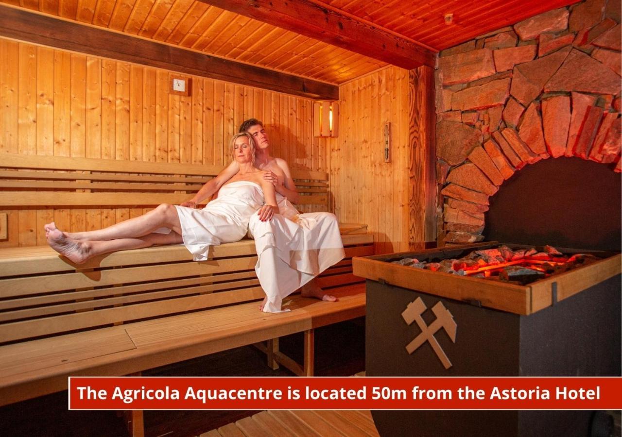 Hotel Astoria ยาคีมอฟ ภายนอก รูปภาพ